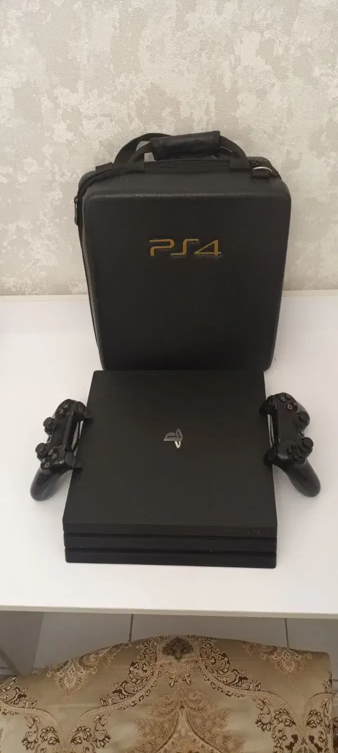 pS4 پرو همراه دودسته پلی استیشن|کنسول، بازی ویدئویی و آنلاین|تبریز, |دیوار