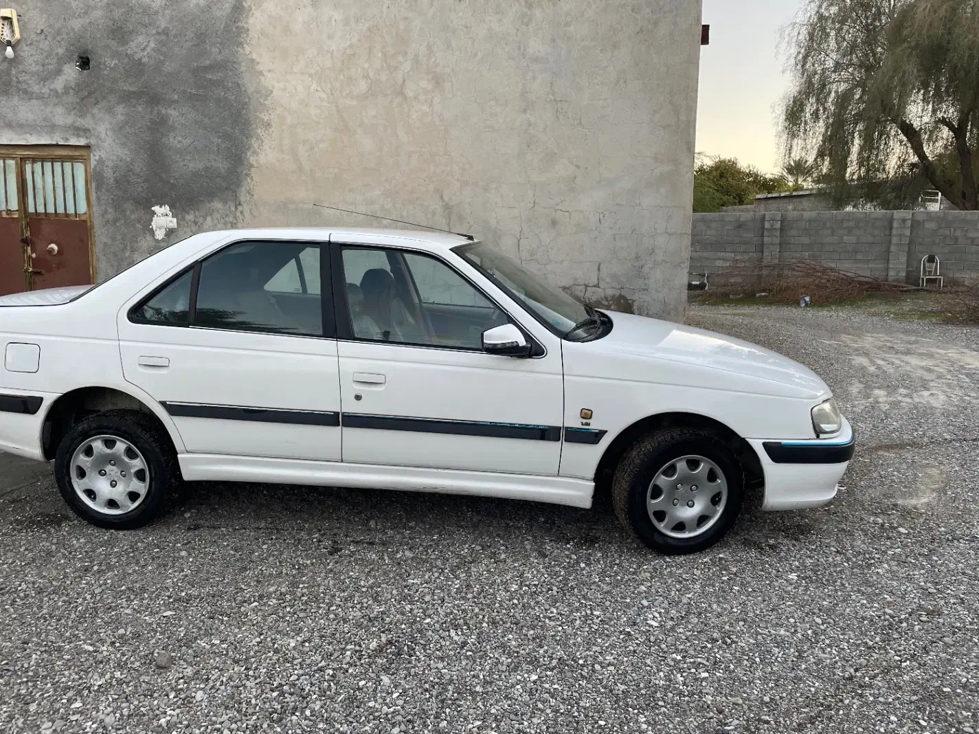 پارس|خودرو سواری و وانت|رودخانه, |دیوار