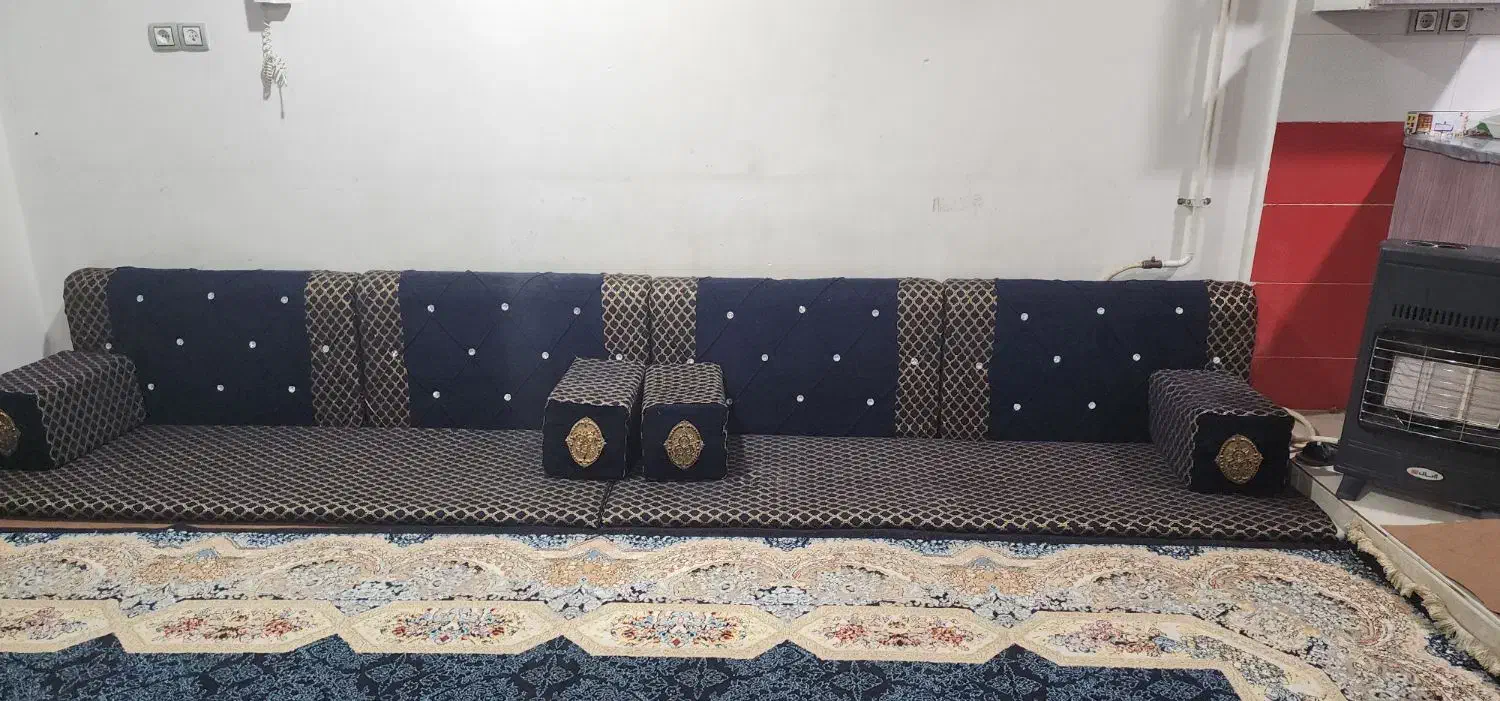 خلیجی|پشتی|اهواز, کمپلو جنوبی|دیوار