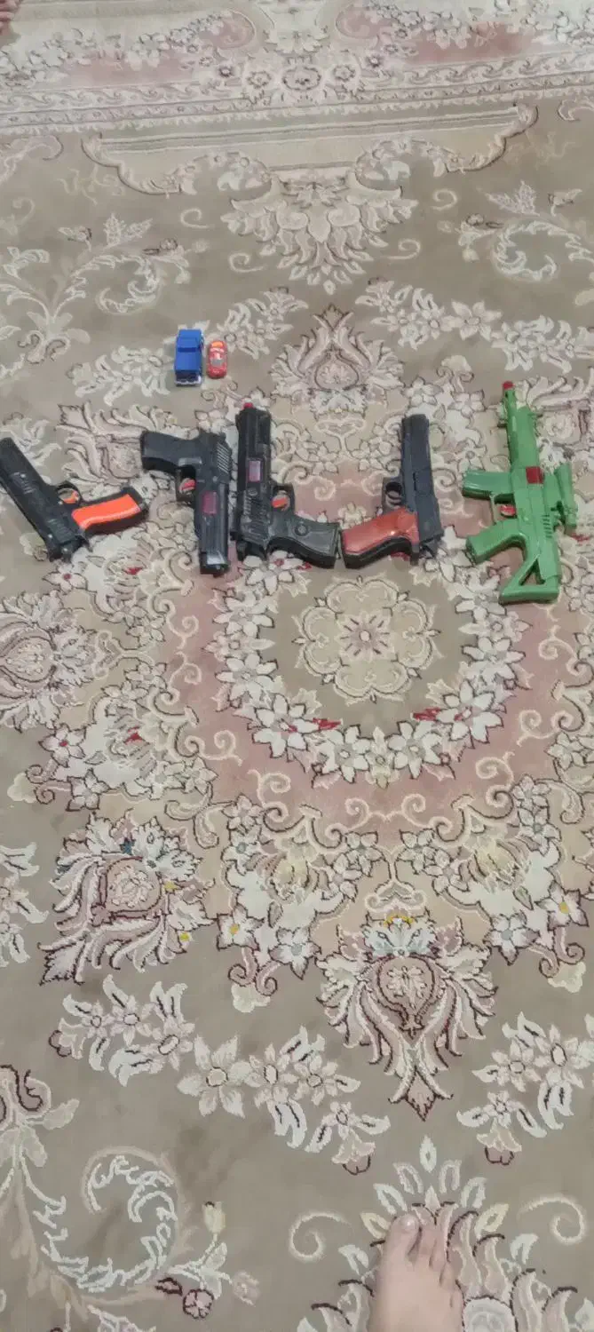 اسباب بازی|اسباببازی|نیشابور, بنیاد شهید|دیوار