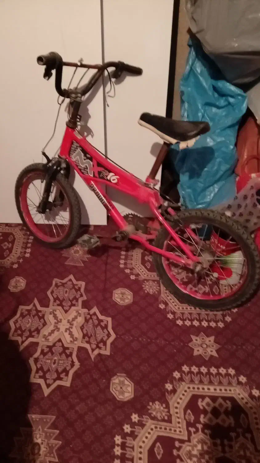 دوچرخه ۱۶ نیازبه تعمیر کارکرده....|دوچرخه، اسکیت، اسکوتر|فیروزآباد (فارس), |دیوار