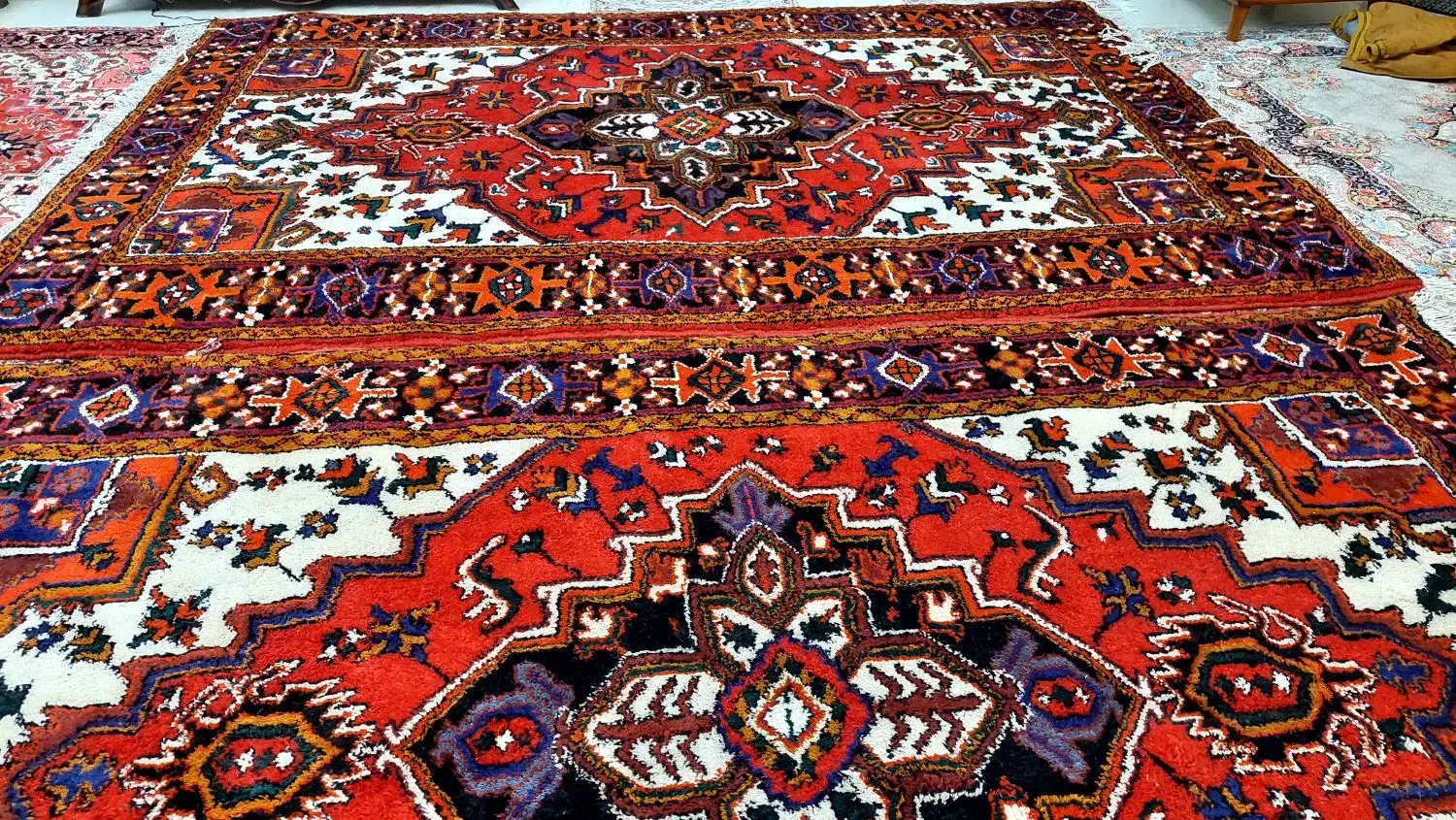 یک جفت فرش دستبافت 6متری اطراف هریس|فرش|تبریز, |دیوار