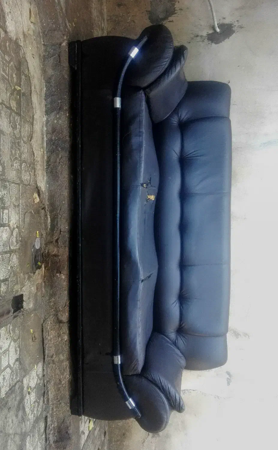 ست مبل چرم (قیمت 2 کیلو میوه)|مبلمان خانگی و میز عسلی|شیراز, باغ تخت|دیوار