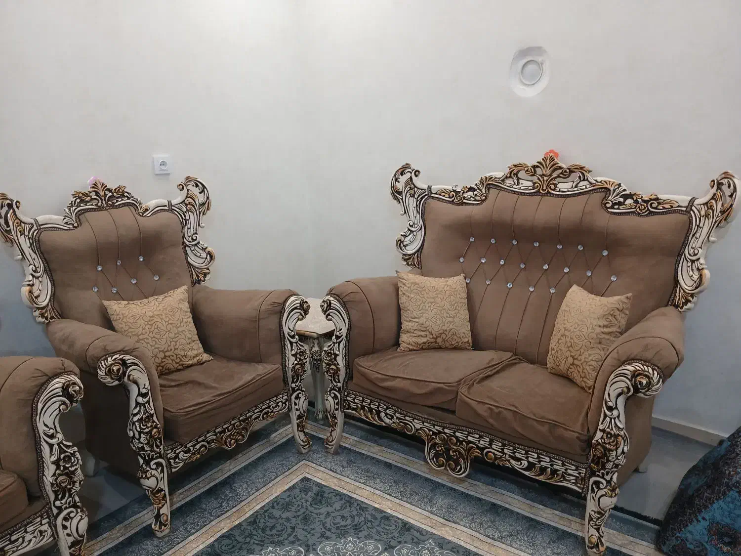 مبل هفت نفره همراه با میز عسلی|مبلمان خانگی و میز عسلی|قدس, شهر‌قدس|دیوار