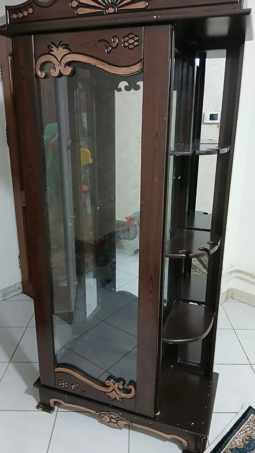 ویترین-کنسول-|بوفه، ویترین، کنسول|رشت, چله خانه|دیوار