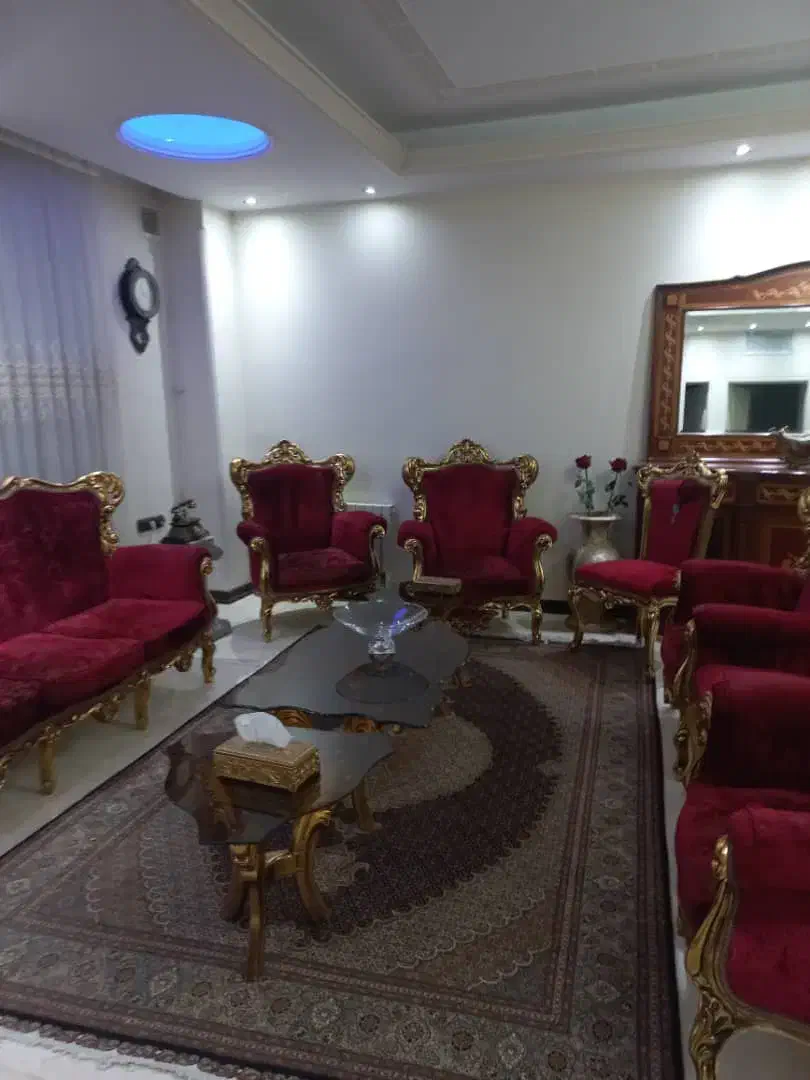 فروش مبل ۹نفره و ناهارخوری ۸نفره|مبلمان خانگی و میز عسلی|اندیشه, شهرک صدف|دیوار