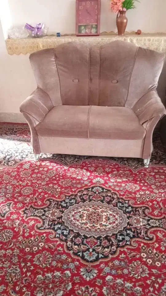 فروش مبل ۹نفره.کاملا.سالموتمیز|مبلمان خانگی و میز عسلی|باغ بهادران, |دیوار