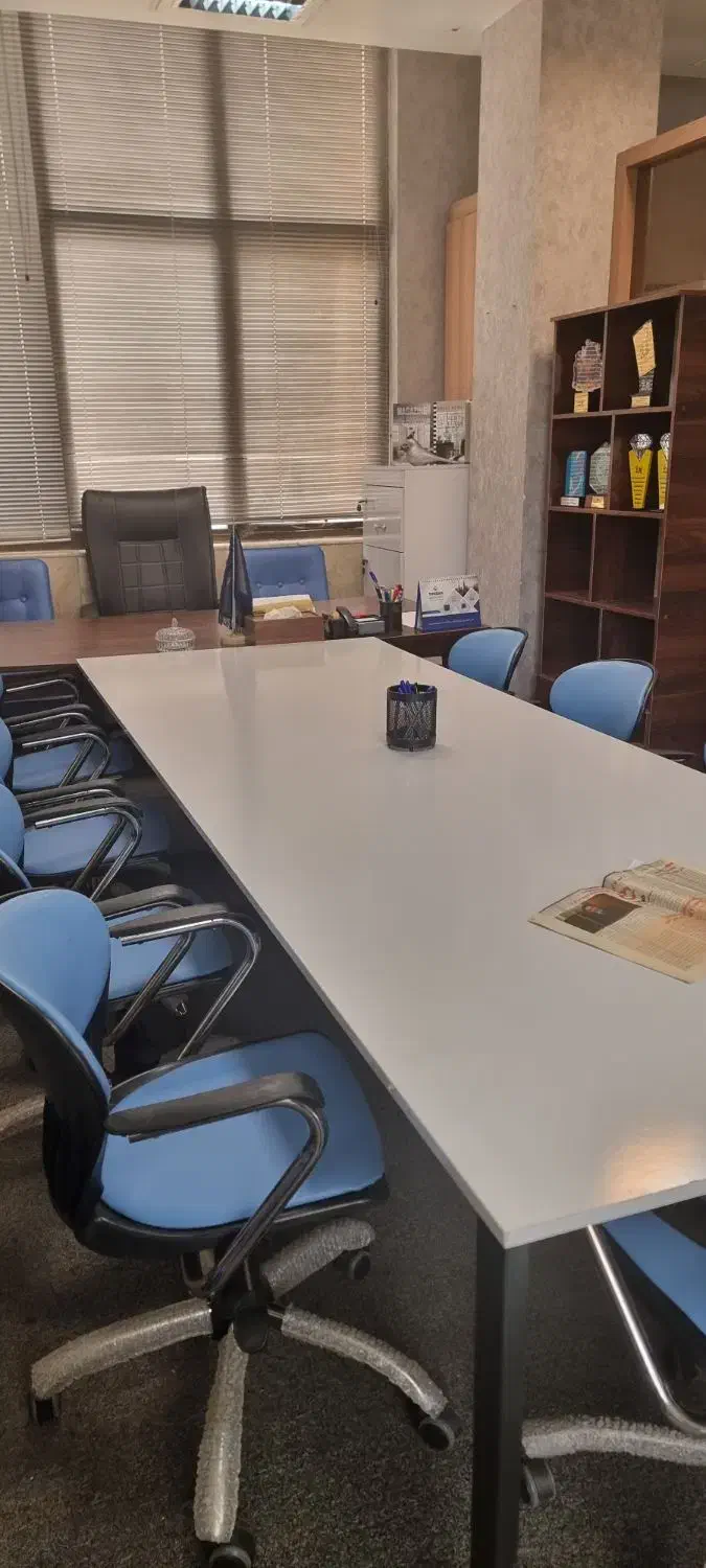 کارمند فروش|استخدام بازاریابی و فروش|تهران, زیبادشت|دیوار