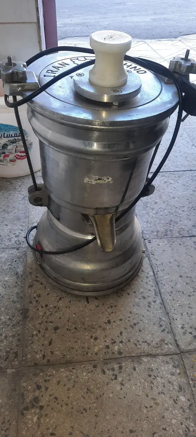 آب هویج گیری صنعتی|آبمیوهگیر و آبمرکباتگیر|ملایر, |دیوار