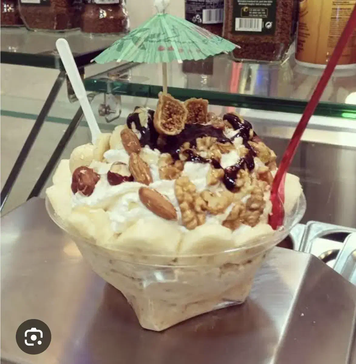 استخدام نیروی ماهر و ساده آبمیوه بستنی جای خواب|استخدام خدمات فروشگاه و رستوران|تهران, فردوس|دیوار