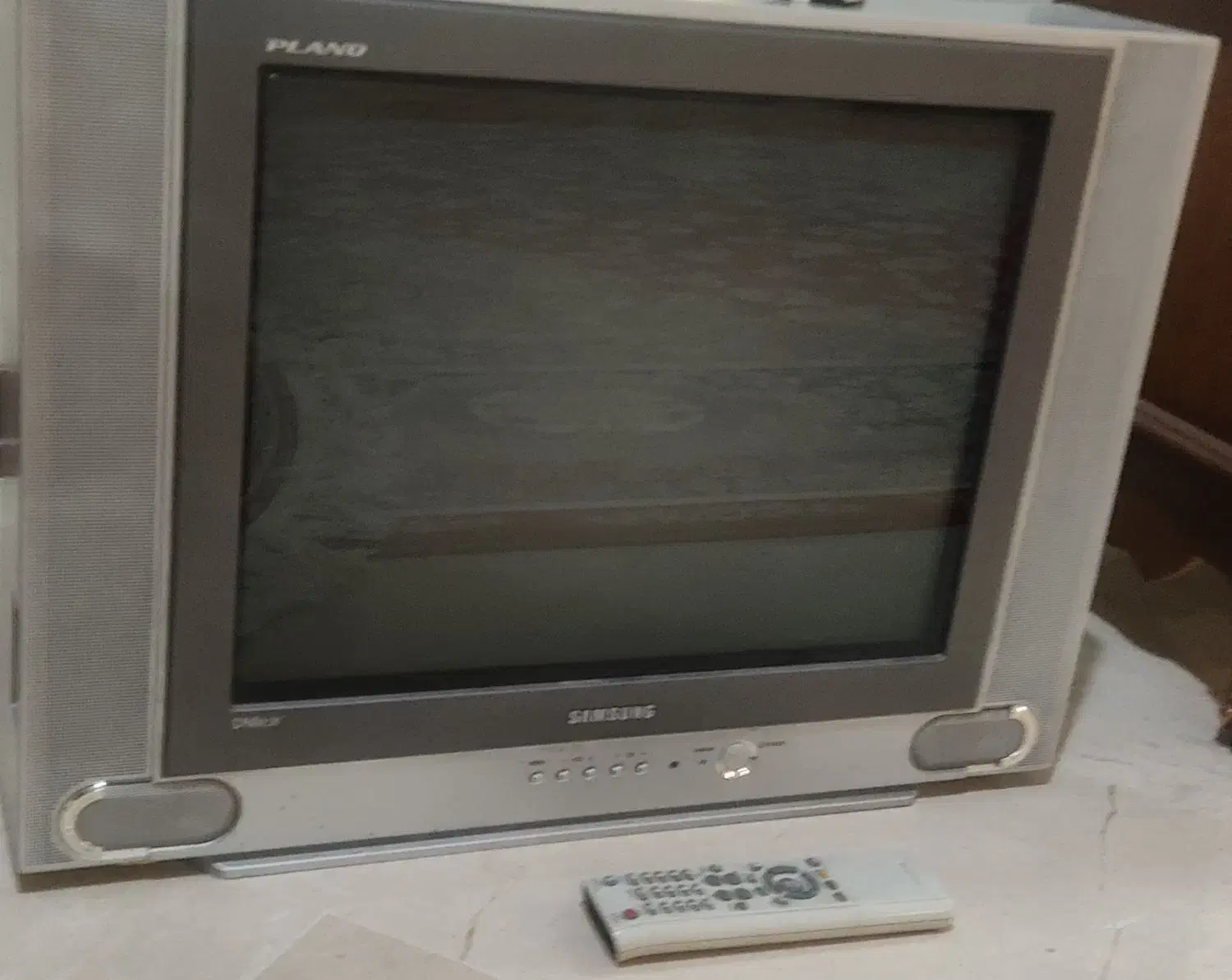 تلویزیون ۲۱ اینچ کم کارکرد|تلویزیون و پروژکتور|تهران, ستارخان|دیوار