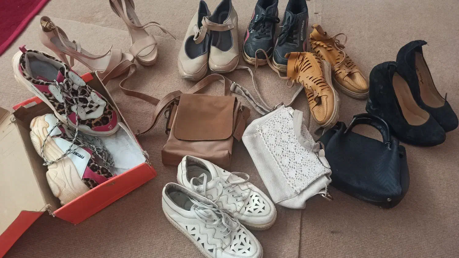 کفش و کیف زنانه مجلسی، اسپرت|کیف، کفش، کمربند|مسجد سلیمان, |دیوار