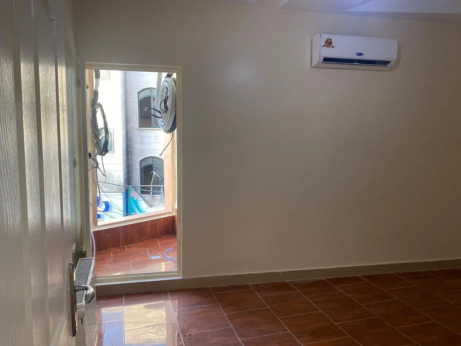 92متر اداری /سند تک برگ /دو نبش /شهر قدس|فروش دفتر کار، اتاق اداری، مطب|قدس, شهرقدس|دیوار