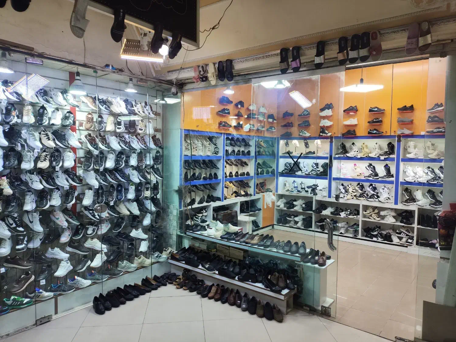 کتونی آس v2k قیمت فقط .1.290|حراج|الوند, |دیوار