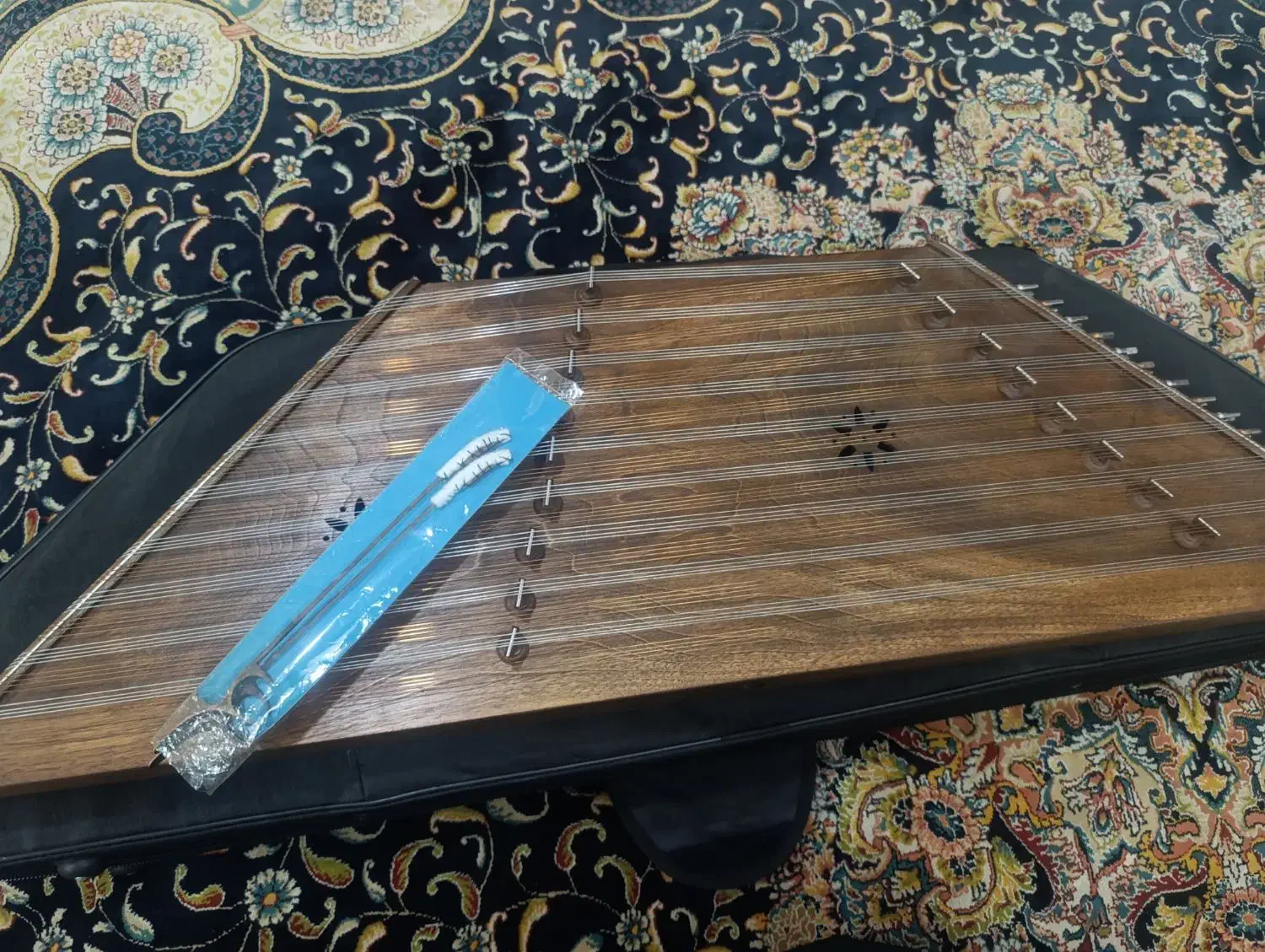 سنتور|سازهای سنتی|کاشان, آیت الله سعیدی|دیوار