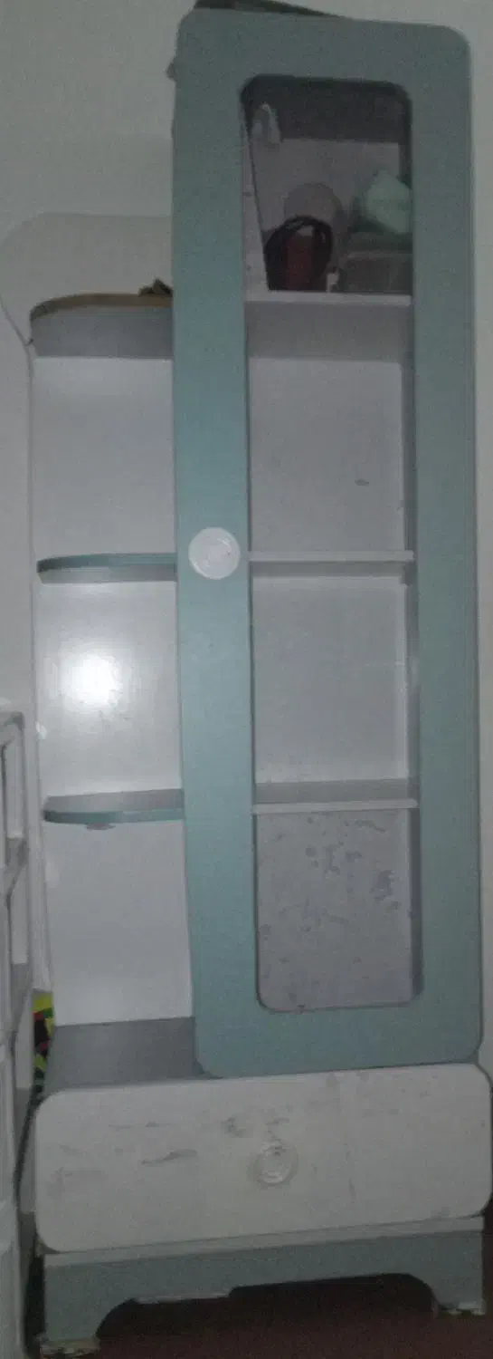 تخت نوجوان همراه کمد سالم|تخت و سرویس خواب|سقز, |دیوار