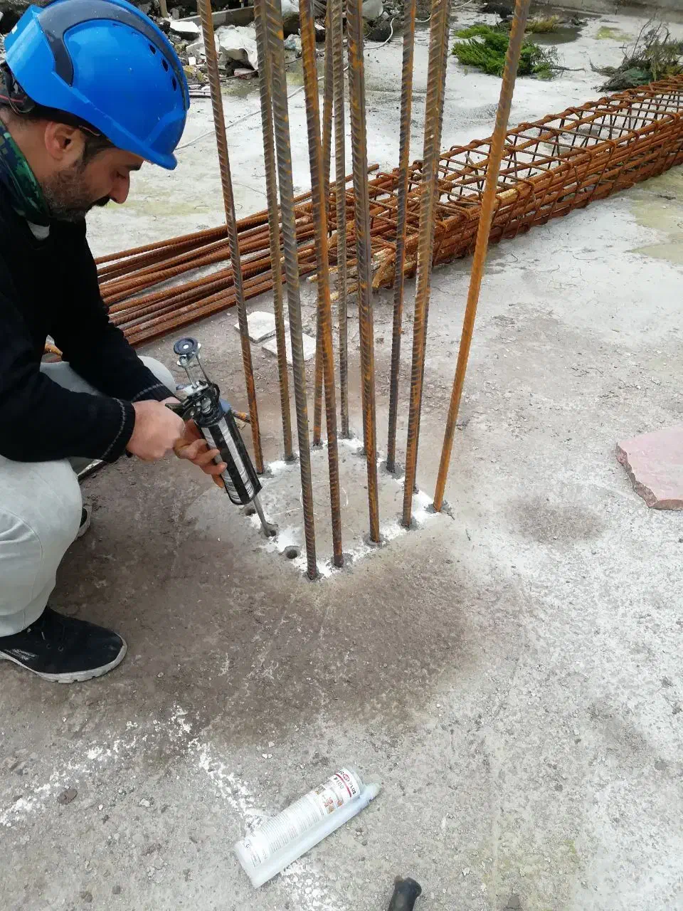 مقاوم سازی کاشت میلگرد الیاف کربن|خدمات پیشه و مهارت|رشت, معلم|دیوار