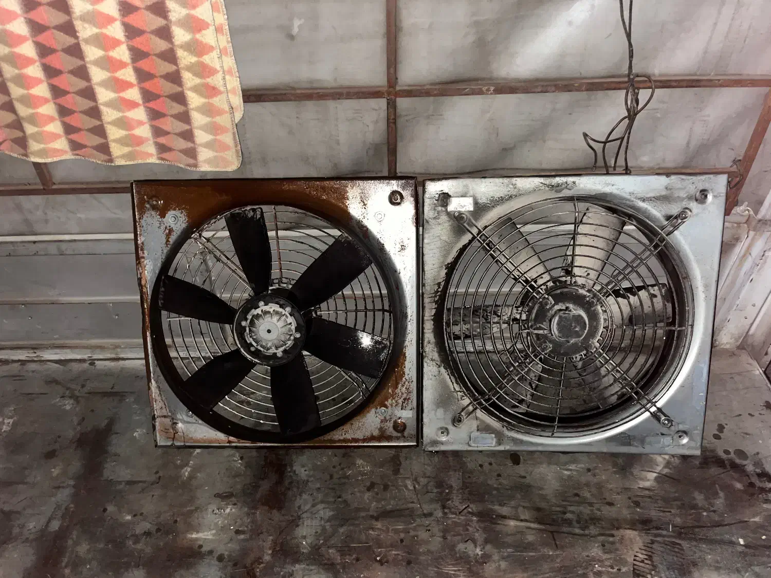 هواکش ۷۲در ۷۲. قطر دهنه ۶۰/۶۰ ایتالیا|پنکه و تصفیه‌کنندهٔ هوا|کرج, بنیاد|دیوار