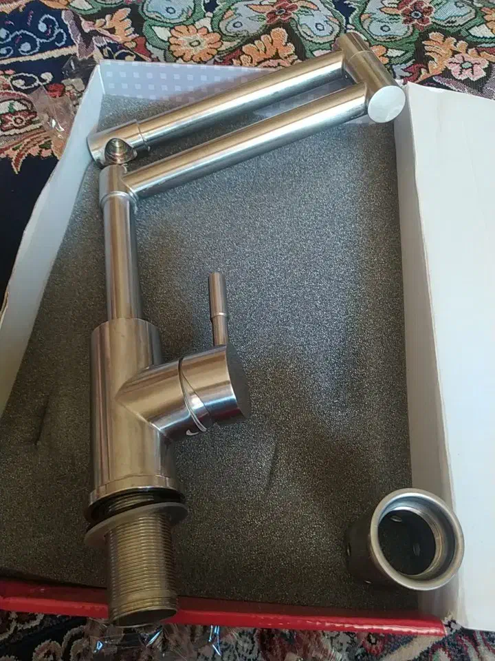 شیراحرمی خیلی کم استفاده شده قیمت 3ونیم|لوازم سرویس بهداشتی|عجب شیر, |دیوار