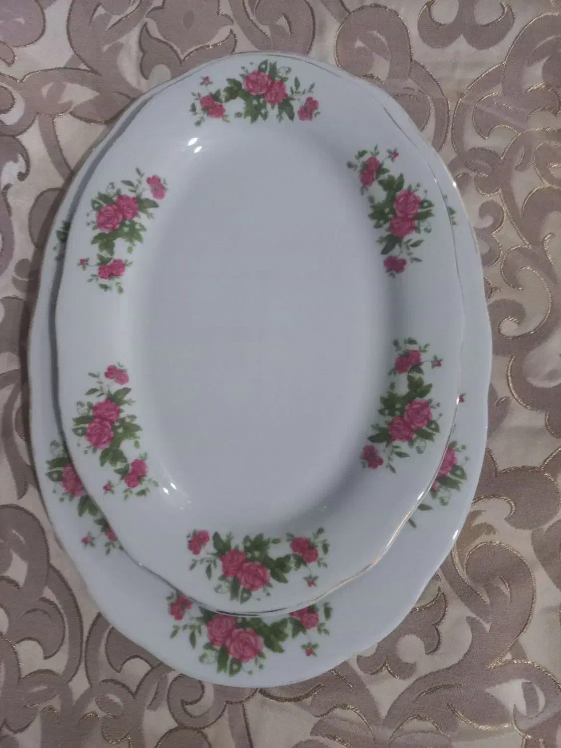 سه عدد دیس چینی گل سرخی دانه ای ۲۰۰|ظروف سرو و پذیرایی|نسیمشهر, |دیوار