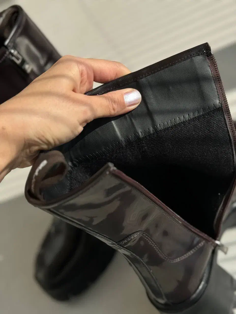 پوتین|کیف، کفش، کمربند|بستان آباد, |دیوار