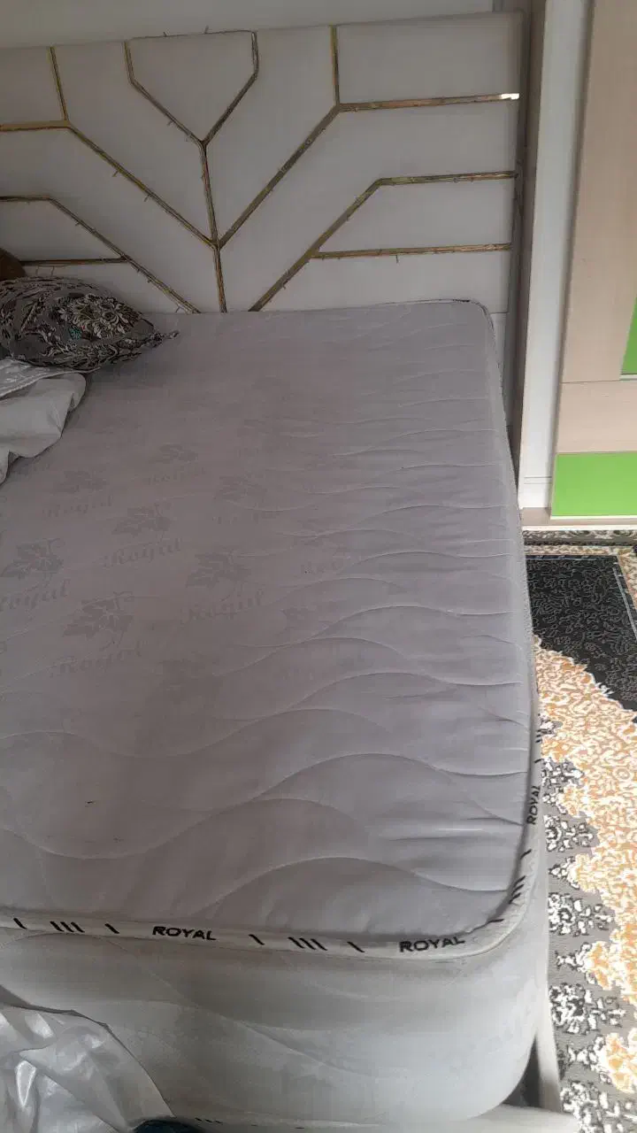 تخت دونفره همراه کفی و تشک|تخت و سرویس خواب|کهریزک, |دیوار