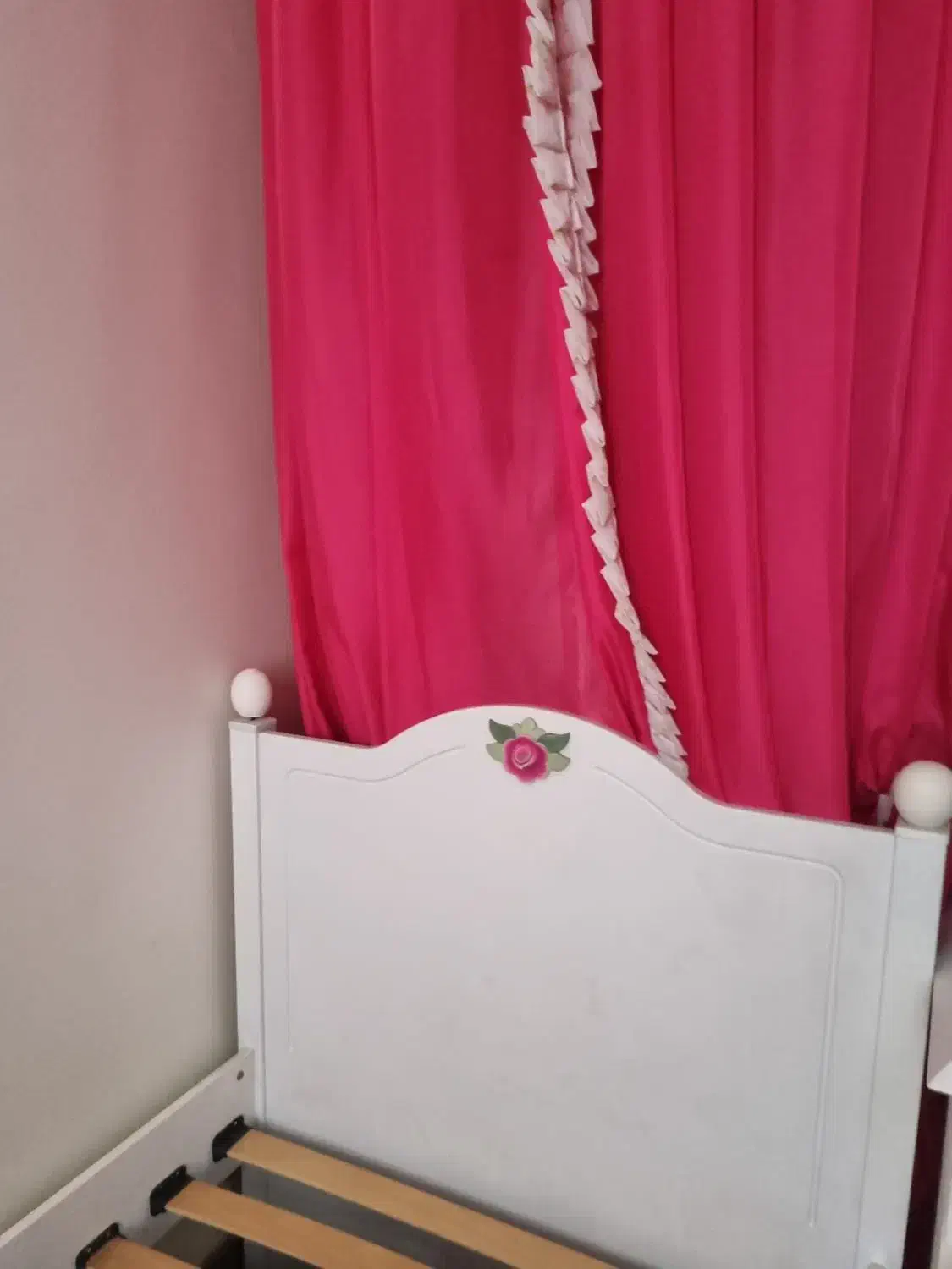 تخت و میز آرایش ومیز تحریر بالسا|تخت و سرویس خواب|تهران, قبا|دیوار