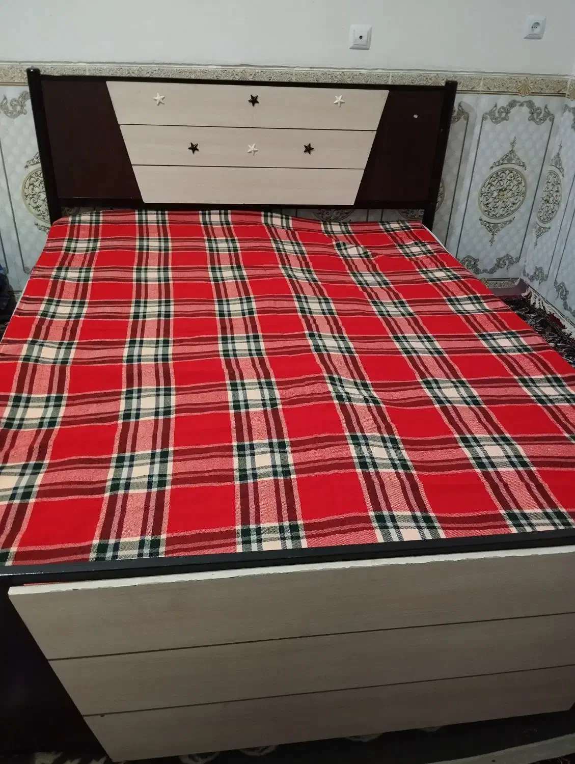 تخت خواب|تشک تختخواب|مرودشت, محمد آباد|دیوار