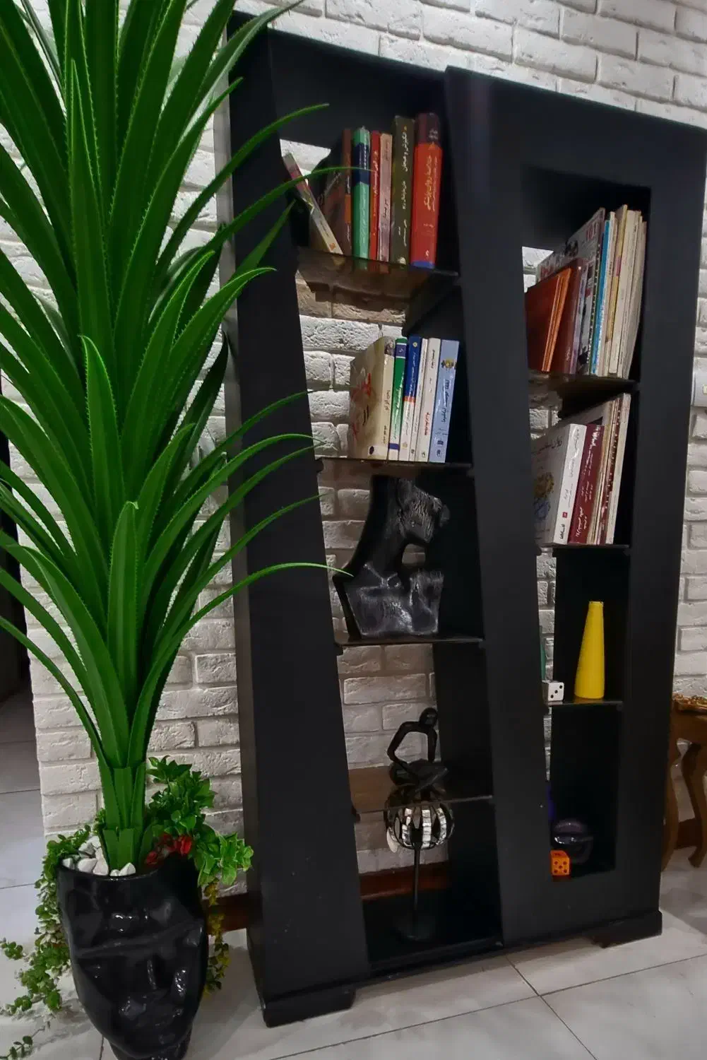 کتابخانه قفسه مشکی|کتابخانه، شلف، قفسه‌های دیواری|تهران, استخر|دیوار