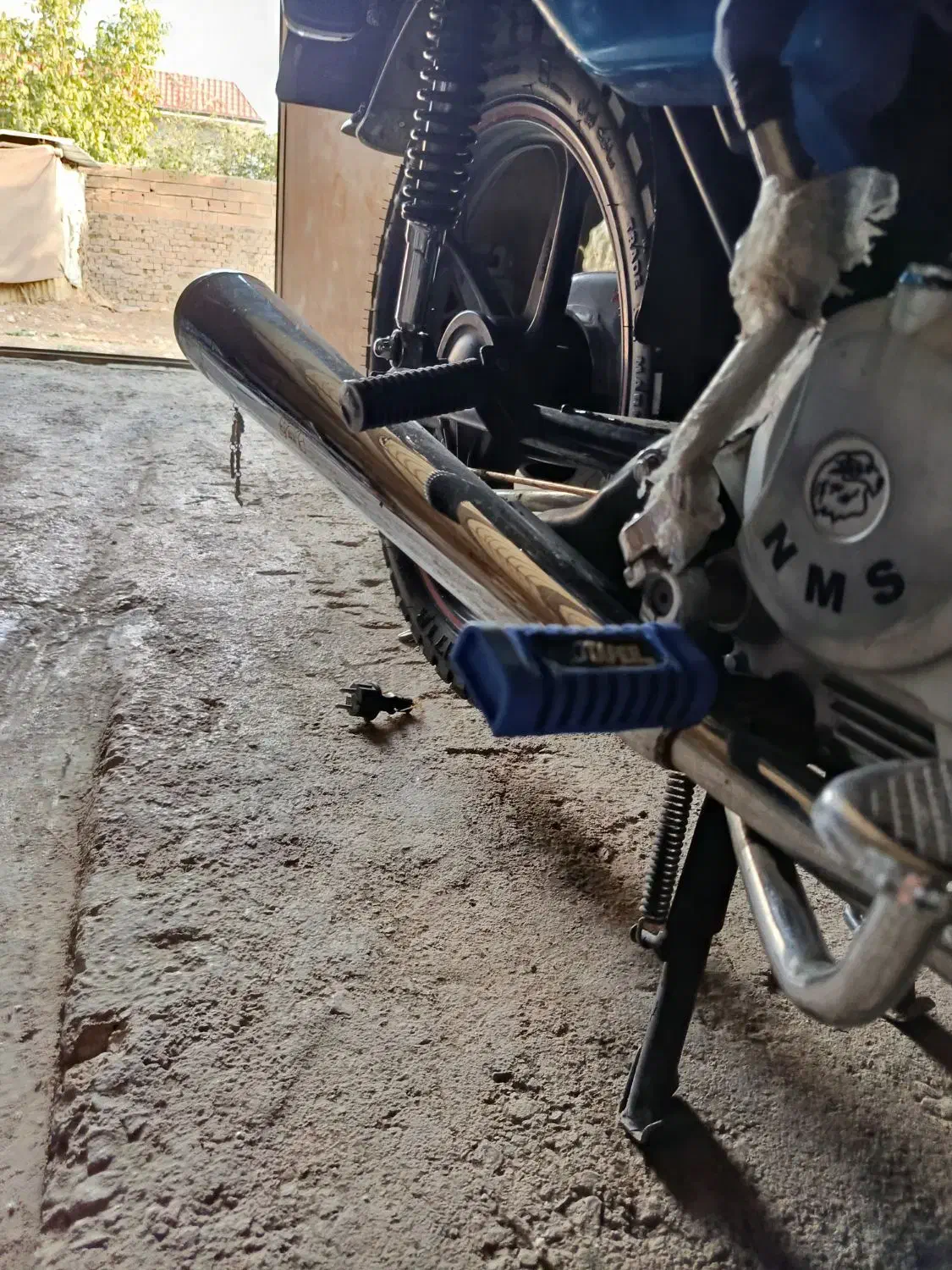 اگزوز ۱۵۰.با جک|قطعات یدکی و لوازم جانبی|بروجرد, |دیوار