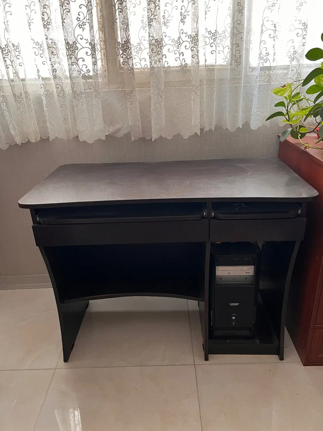 میزتحریر/کامپیوتر (در حد نو)|میز تحریر و کامپیوتر|تهران, مجیدیه|دیوار