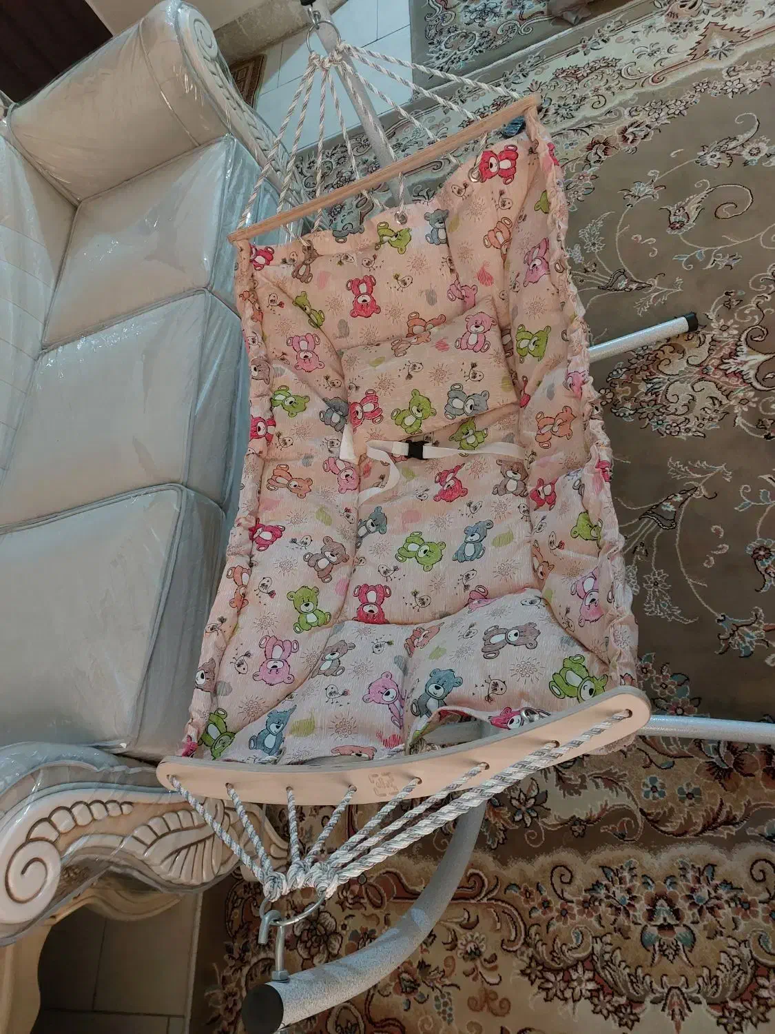 گهواره یا نی نی لای لای|تخت و صندلی بچه|ساوه, |دیوار