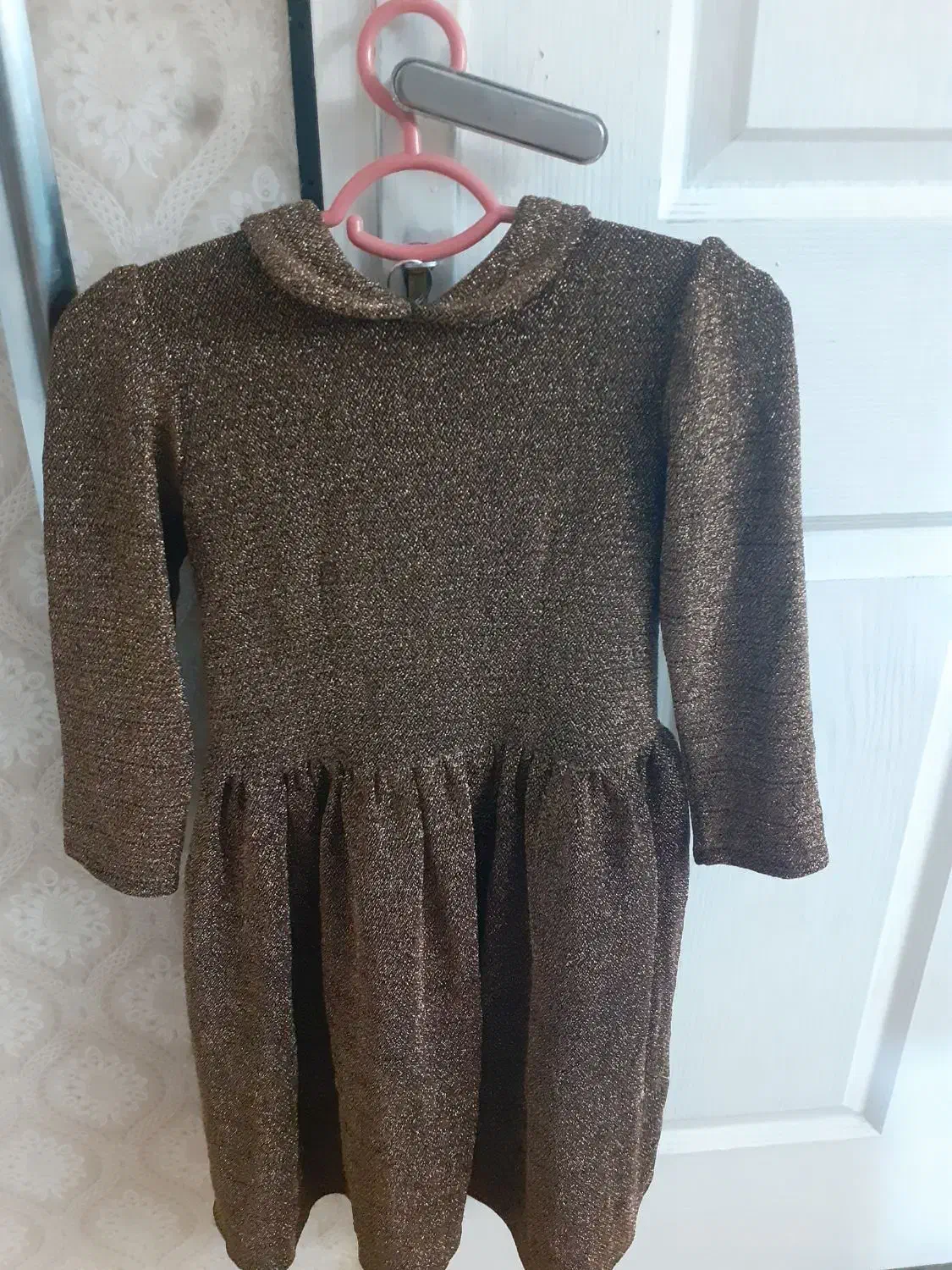 سلام تعدادی لباس دخترانه مجلسی و دو عدد لباس عروس|کفش و لباس بچه|محمدشهر, محمدشهر|دیوار