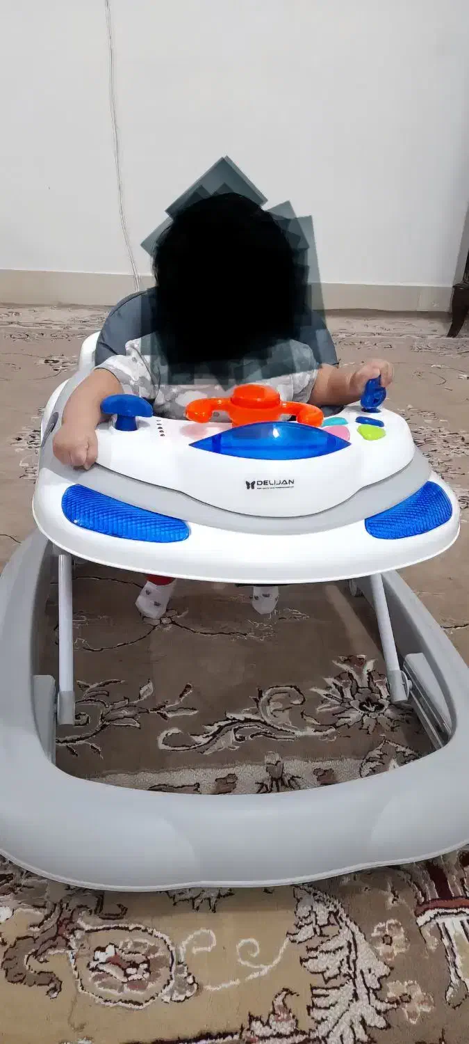 روروئک سالم تمیز یک بار استفاده شده|کالسکه و لوازم جانبی|بردسکن, |دیوار