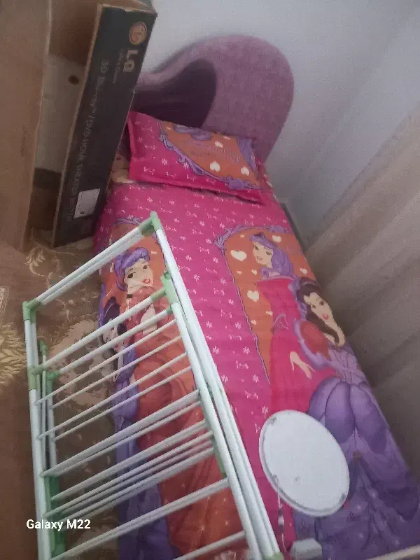 تخت نوجوان نو وسالم|تخت و سرویس خواب|گلبهار, شهر جدید گلبهار|دیوار