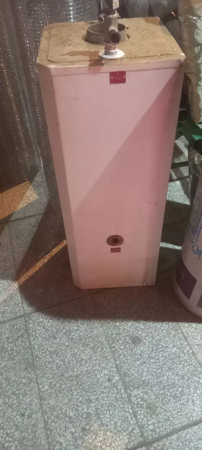 آبگرمکن ۶۰ لیتری|آبگرمکن، پکیج، شوفاژ|مشهد, امیریه|دیوار