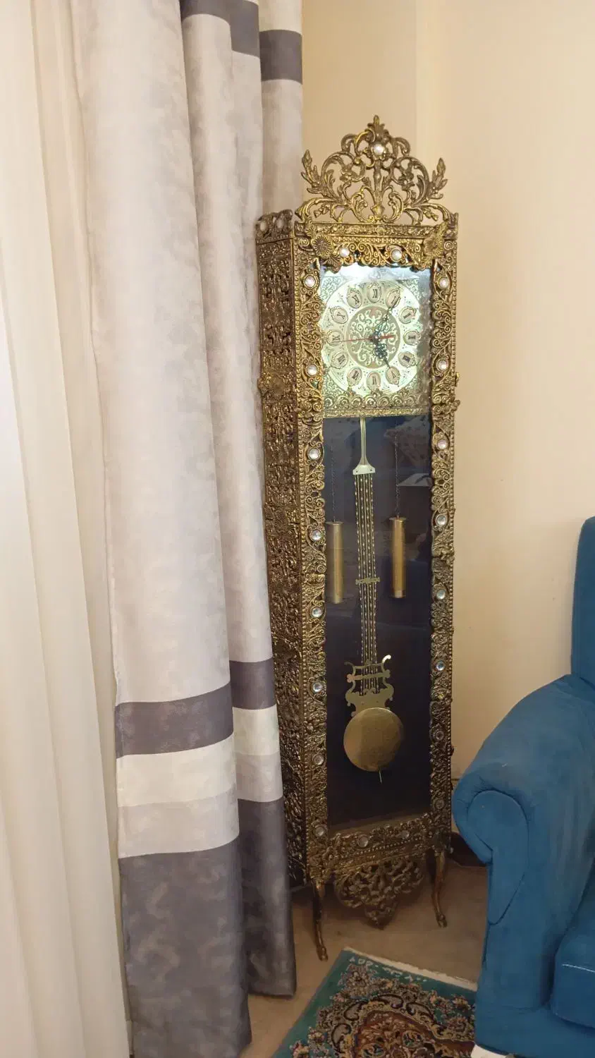 ست برنزی میز تی وی بوفه و ساعت ایستاده|میز تلویزیون|هشتگرد, شهرک کوثر|دیوار