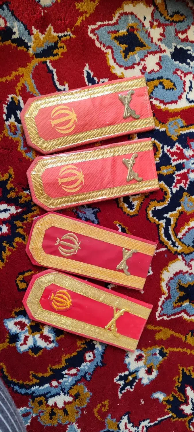 لباس سربازی و پوتین|لباس|اراک, |دیوار