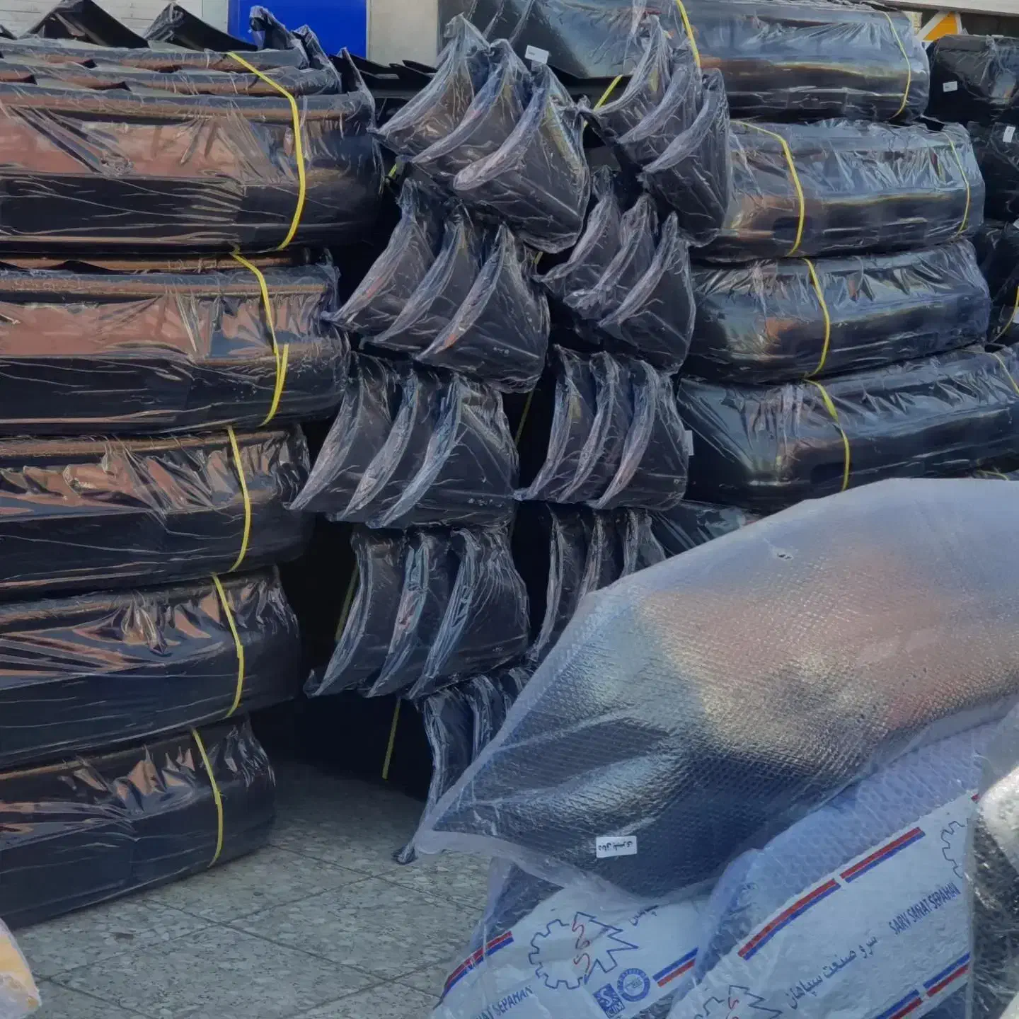 سپر پراید ۱۳۱ سپر جلو سپر عقب پخش عمده|قطعات یدکی و لوازم جانبی|تهران, شهرک شریفی|دیوار