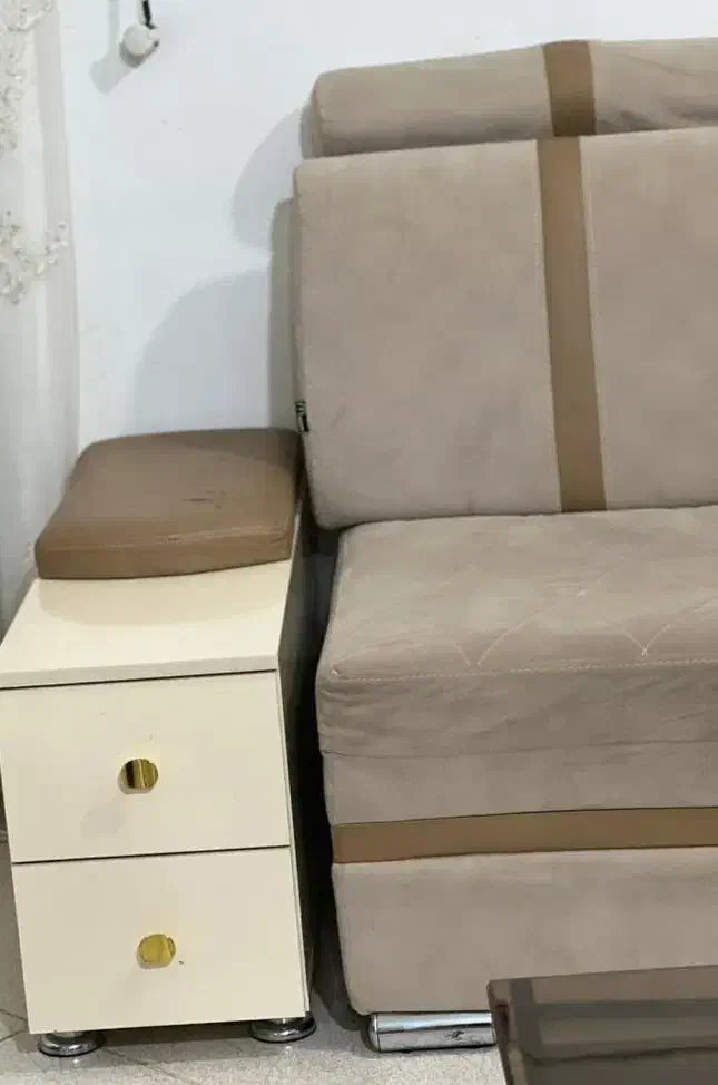 مبل ۸ نفره با سه تا میز ۴/۸۰۰|مبلمان خانگی و میز عسلی|زاهدان, |دیوار