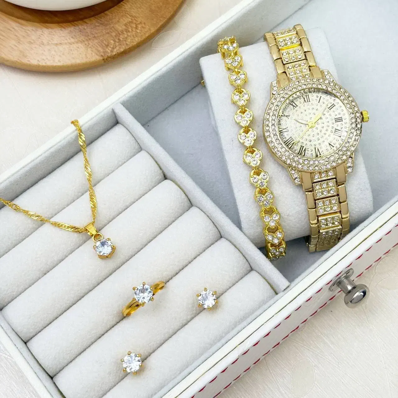 ساعت و ست کامل فول نگین|ساعت|سبزوار, قائم|دیوار