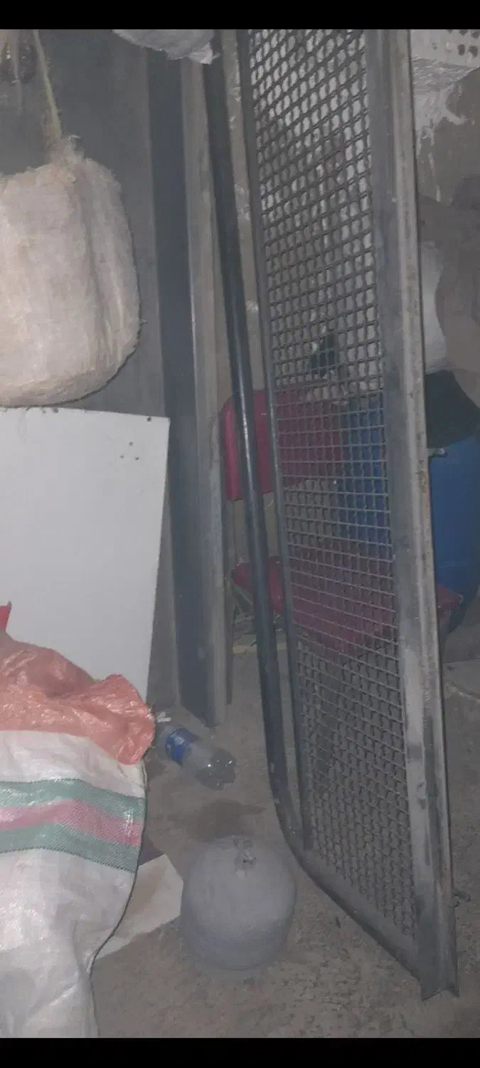 باربند و کفی مبلی پیکان وانت برابر با نو|قطعات یدکی و لوازم جانبی|ساری, |دیوار