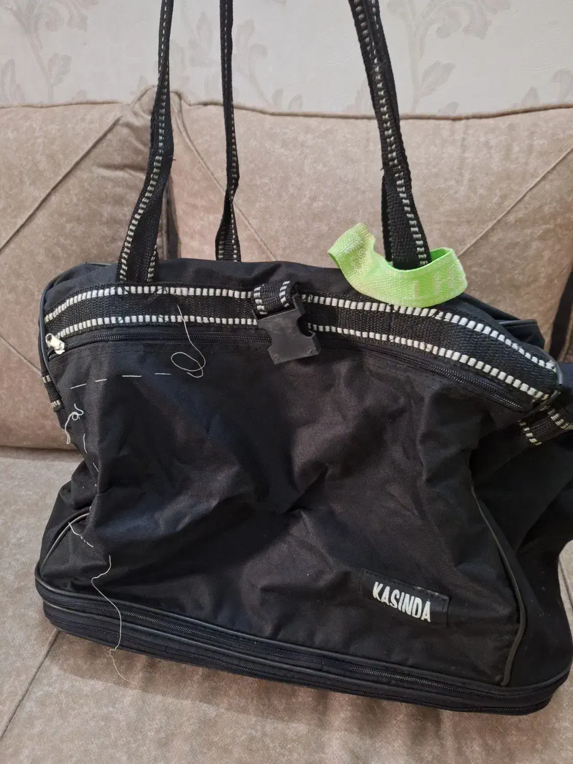 ساک چرخ دار|کیف، کفش، کمربند|شیراز, گود خزینه|دیوار