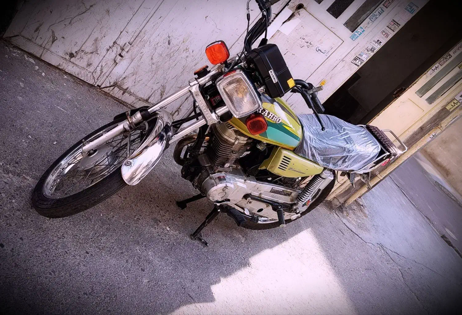 900000000|موتورسیکلت|تهران, اتابک|دیوار