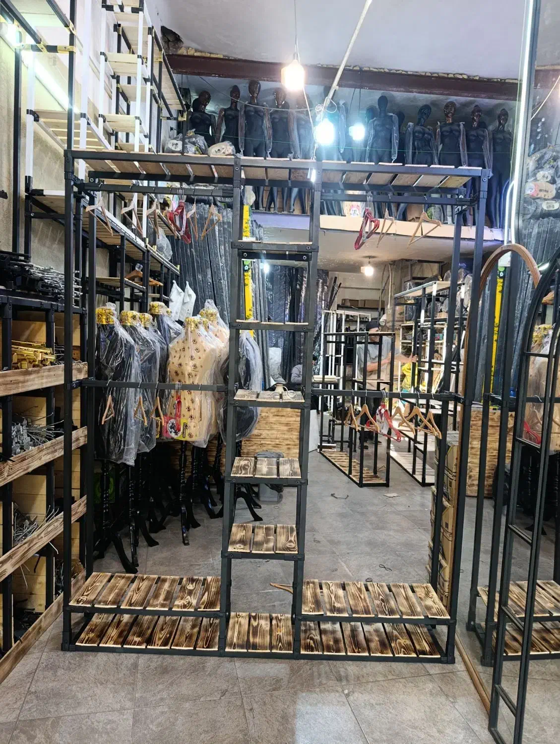 رگال 4واریز لباس|فروشگاه و مغازه|اصفهان, سنبلستان|دیوار