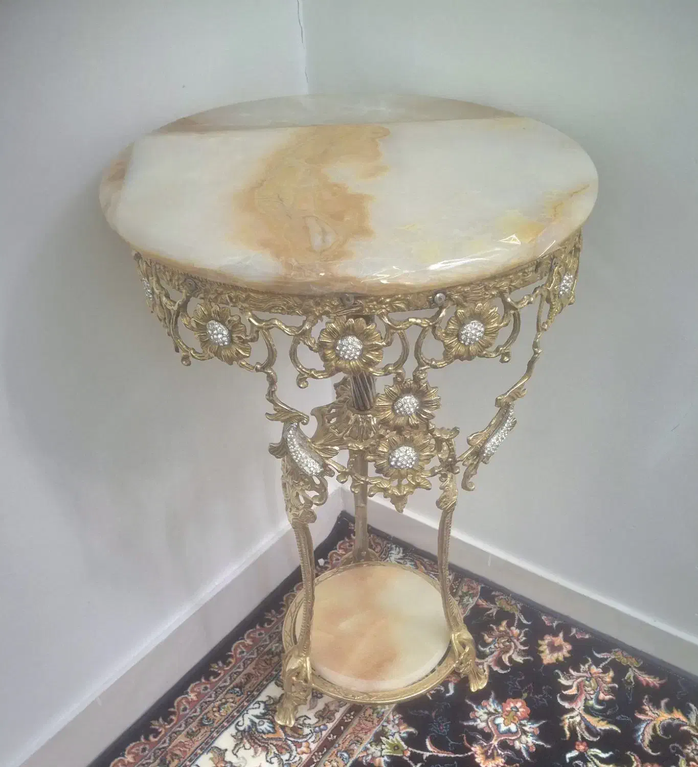 میز تلفن|میز تلفن|قرچک, زیبا شهر|دیوار