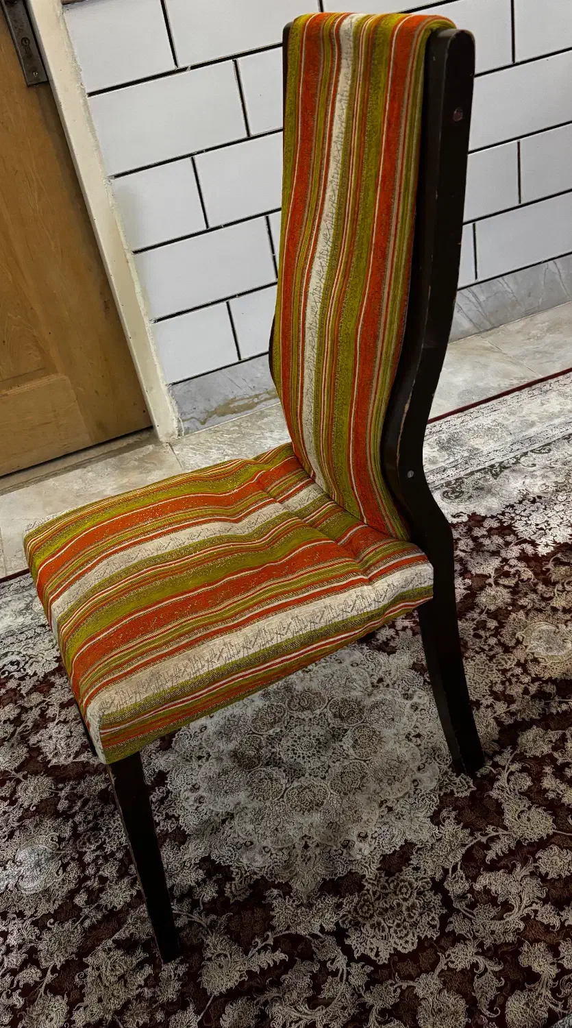 صندلی چوبی|صندلی و نیمکت|ساوه, |دیوار