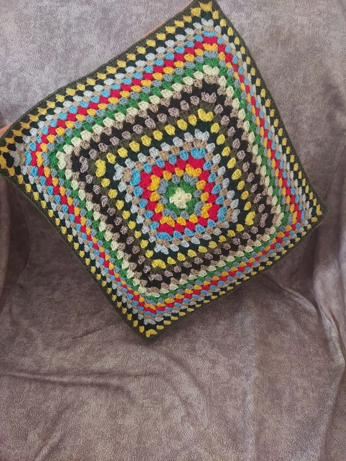 رومیزی وکوسن بافتنی|صنایع دستی و سایر لوازم تزئینی|یزد, |دیوار