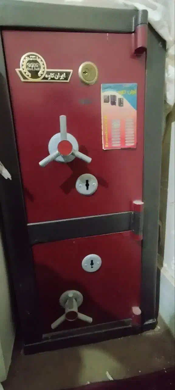 فروش گاوصندوق|ابزارآلات|کاشان, باهنر|دیوار