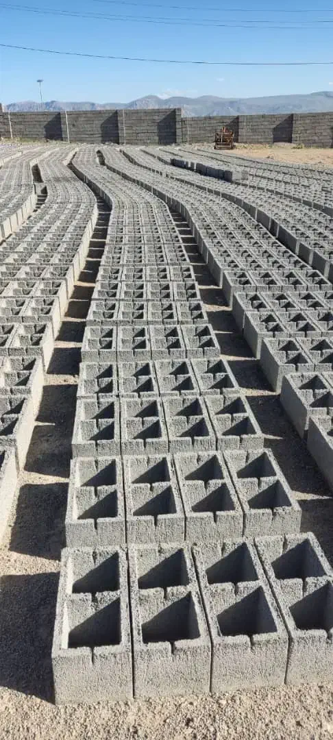 کارگر  جهت بلوک زنی|استخدام معماری، عمران و ساختمانی|صحنه, |دیوار